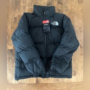 Northface Nutpse Puffer Coat NWT, Size Large